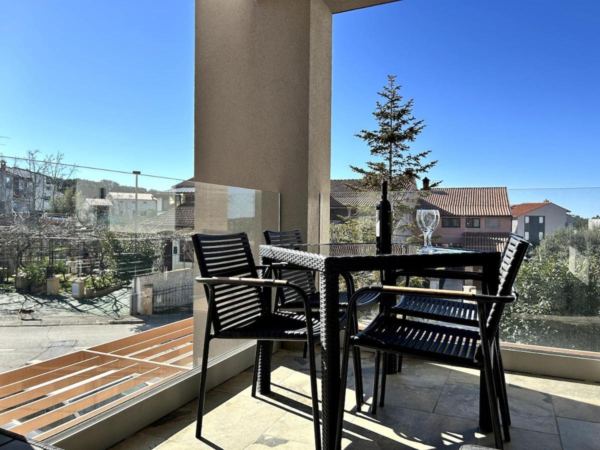 Apartment Eleonora Mare Pula